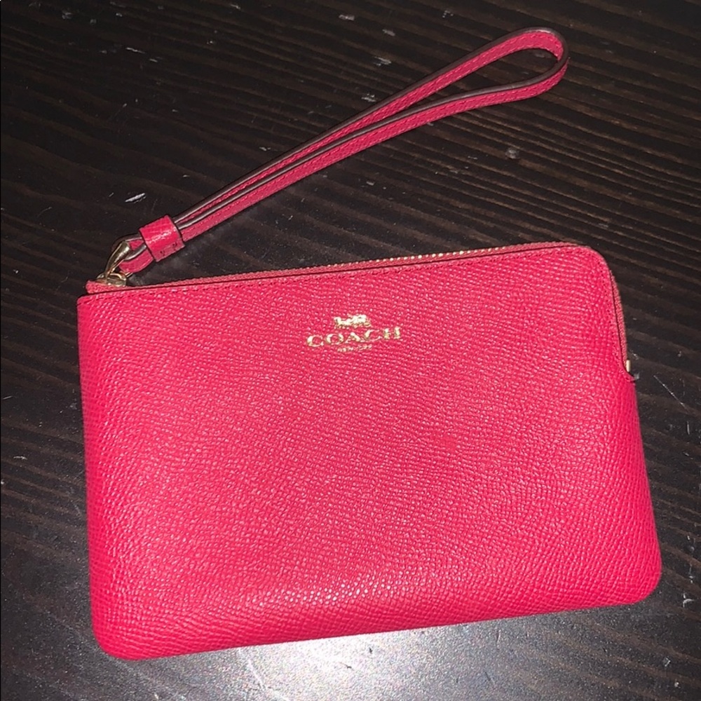 Small Coach wristlet